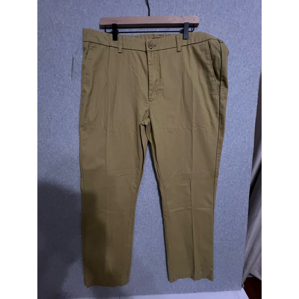 Izod Straight Chino Khaki